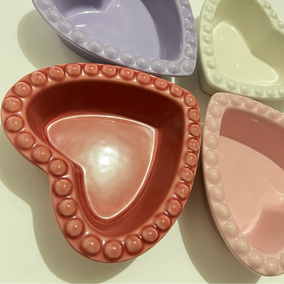 Williams Sonoma set of 4 hearts bows - Picture 2 of 9